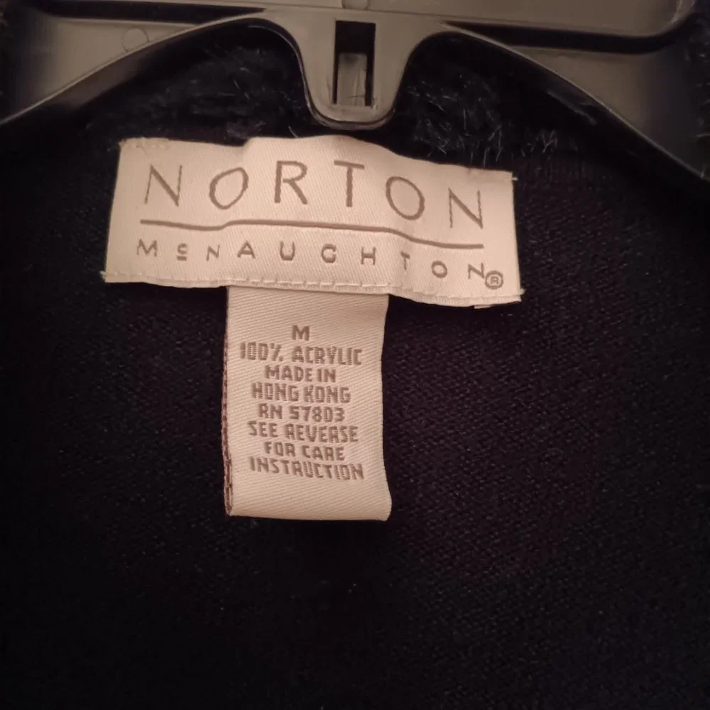 Norton Mcnauction Black blouse - Picture 5 of 7